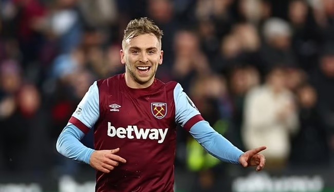 Jurgen Klopp is told to 'bring the money' if he wants to sign Jarrod Bowen by West Ham team-mate Michail Antonio - Bóng Đá