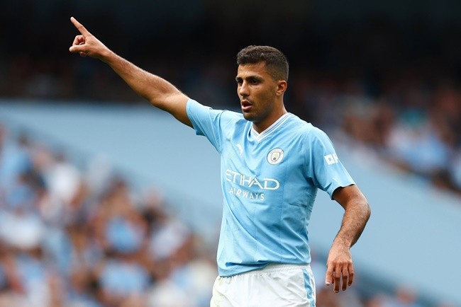 Ngả mũ trước Rodri - Bóng Đá