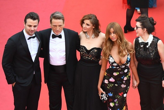 Zahia Dehar: from teenage escort to the summer star of French cinema - Bóng Đá