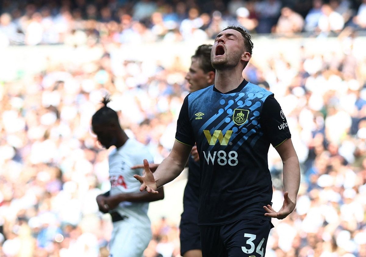 CHÍNH THỨC! Đội bóng thứ 2 rớt hạng Premier League mùa này - Bóng Đá