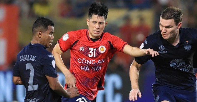 Trần Đình Trọng gây ấn tượng trong trận đấu với Buriram United.