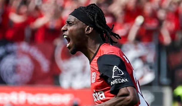 Frimpong sắp gia nhập Liverpool. 