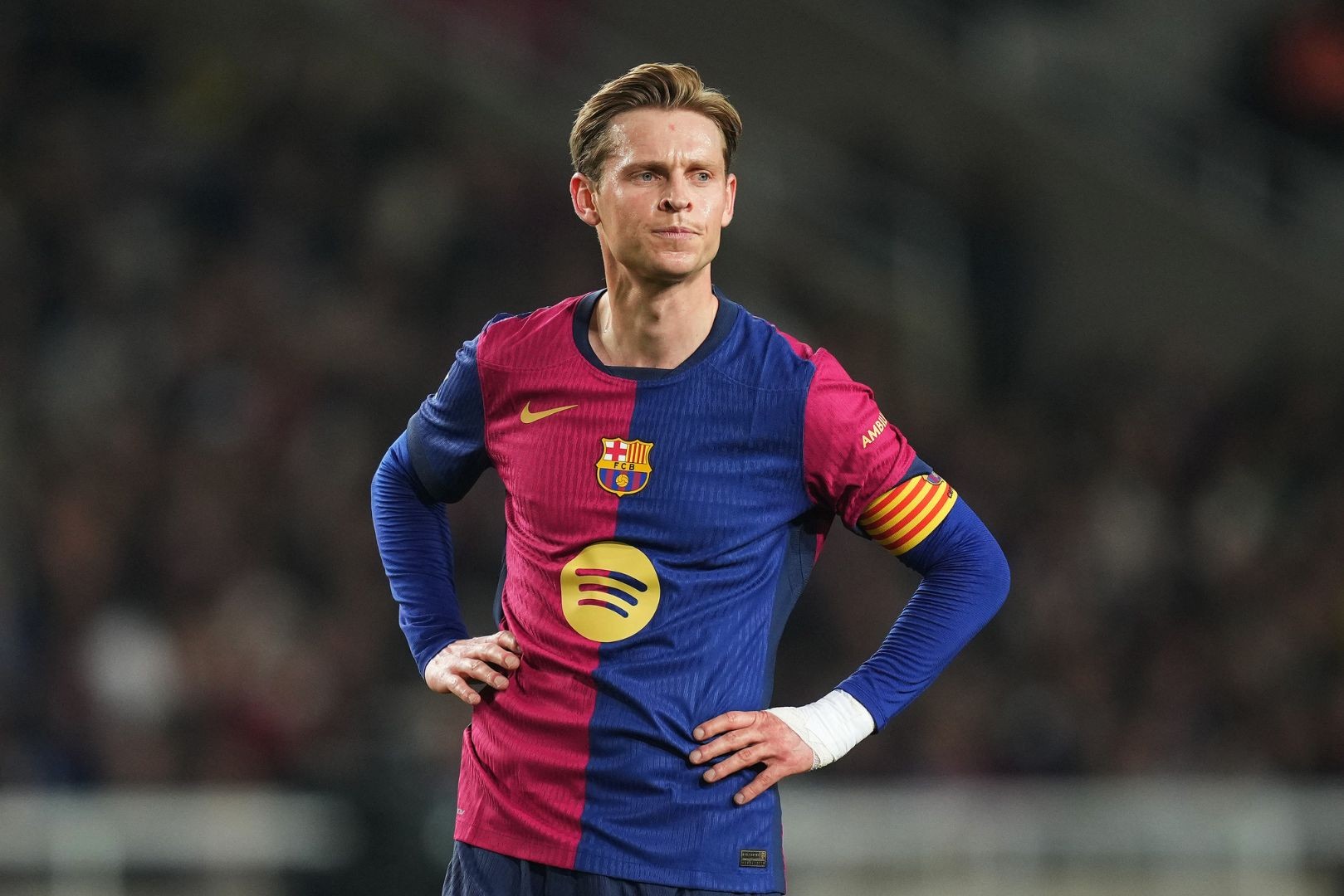 De Jong thường xuyên đối diện câu hỏi về tương lai.