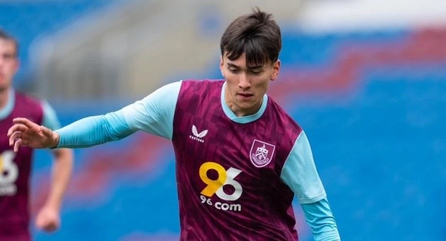 Cầu thủ Việt kiều có thể khoác áo CAHN.