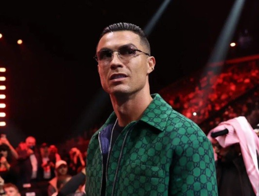 CR7 vẫn kiếm tiền tấn mỗi năm.