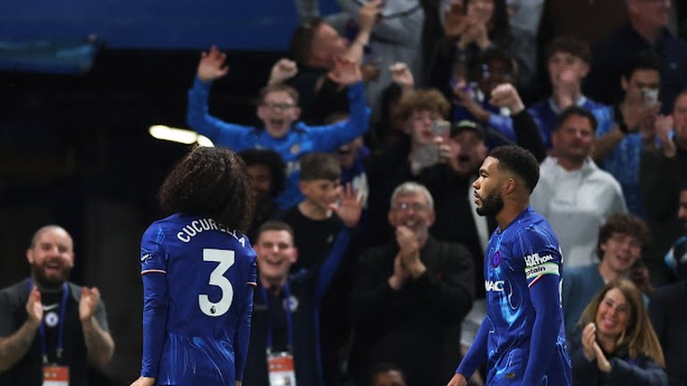 Cucurella đã ghi bàn thắng duy nhất cho Chelsea trước MU.