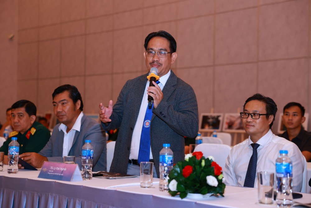 TS Lý Đại Nghĩa chia sẻ tại buổi lễ. Ảnh: Triều Võ.