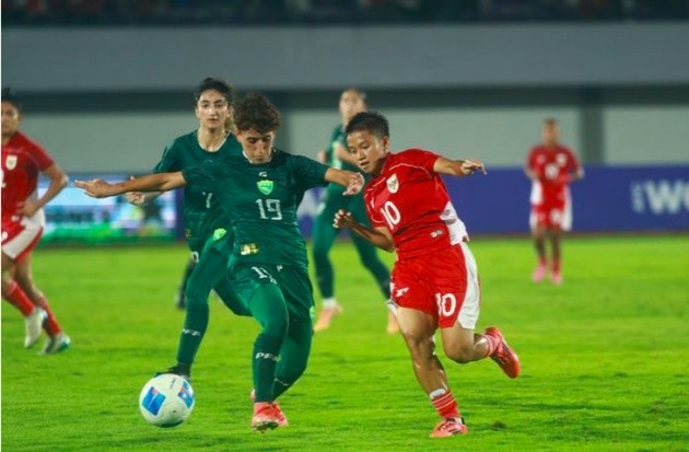 Tuyển nữ Indonesia để thua đối thủ kém hơn 50 bậc trên bảng xếp hạng FIFA.