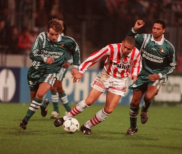 Ronaldo được biết đến lần đầu tiên với những pha xử lý bóng đáng kinh ngạc trong màu áo PSV.