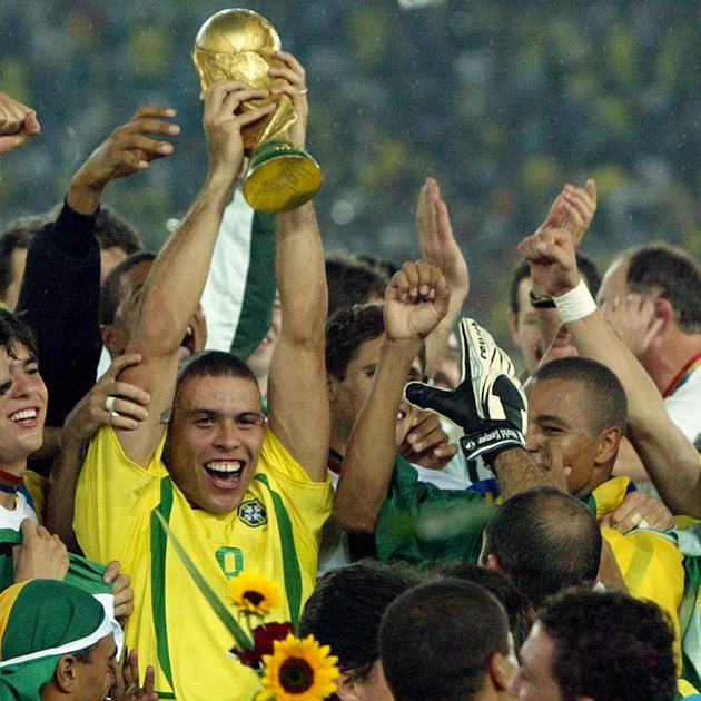 Ngôi sao sinh năm 1976 vô địch World Cup 2002 cùng ĐT Brazil một cách xứng đáng.