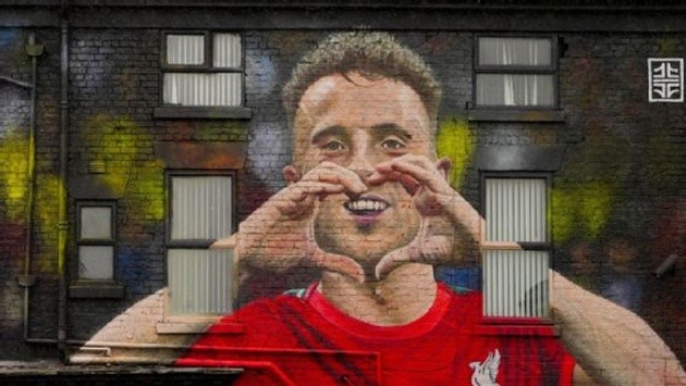 Liverpool tri ân Jota bằng bức tranh tường