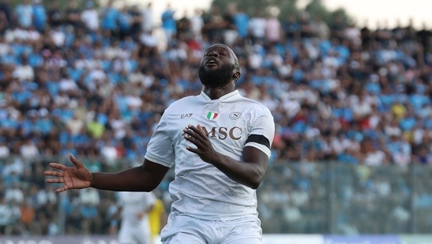 Lukaku đã ghi bàn trong chiến thắng đậm đà của Napoli.