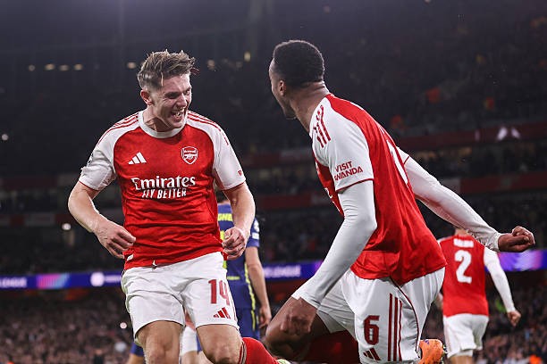 Paul Merson ca ngợi sự kiên trì và tinh thần đồng đội của Viktor Gyokeres. 
