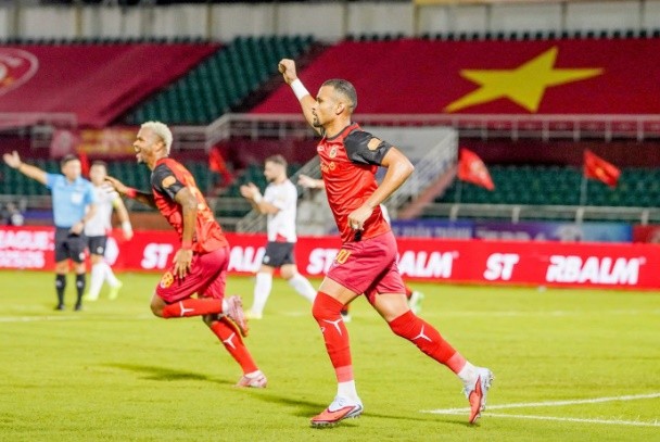 Ninh Bình giành thắng lợi nghẹt thở trước CA HCM.