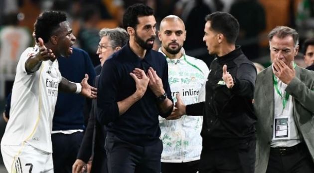 Arbeloa mỉa mai trọng tài sau trận hòa của Real Madrid.