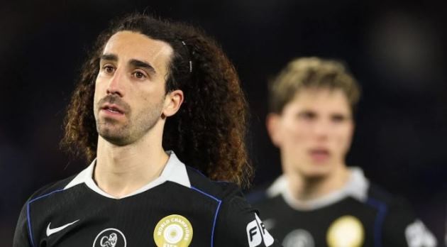 Tập thể Chelsea đang thể hiện bộ mặt rệu rã.