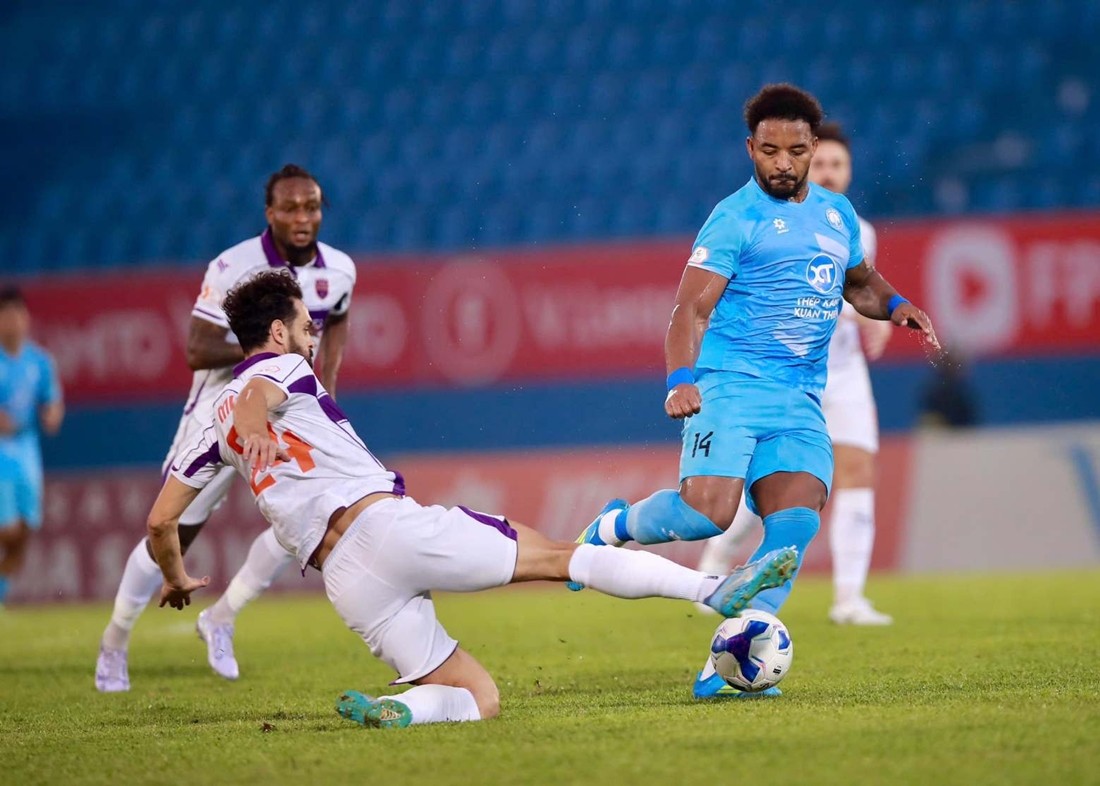 Xuân Son có ngày thi đấu kém duyên. Ảnh: TL - Vietnamnet.