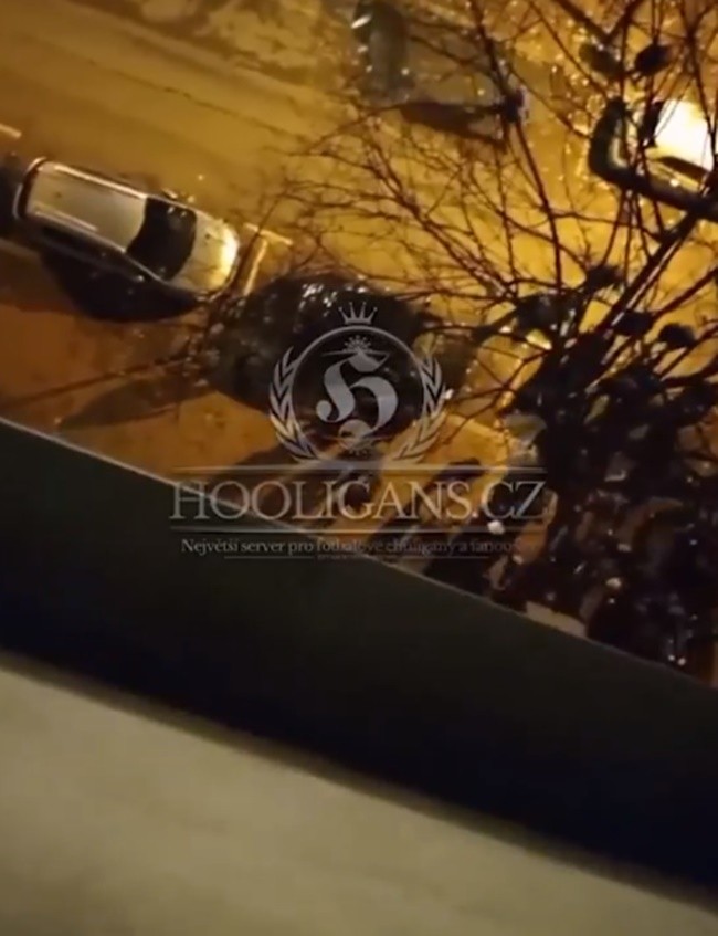Shocking moment Red Star hooligans storm Man City bar and beat supporters with sticks ahead of Champions League clash - Bóng Đá