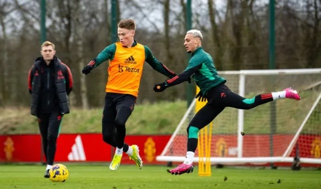 Erik ten Hag provides Antony and Scott McTominay injury update - Bóng Đá