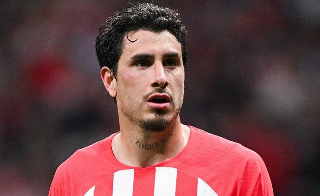 Nâng cấp hàng thủ, Man Utd nhận báo giá ở vụ trung vệ thép - Bóng Đá