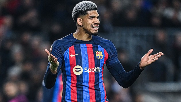 Bayern sẵn sàng chi đậm cho hậu vệ Barca - Bóng Đá