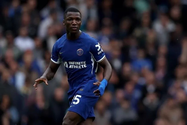 Moises Caicedo bị chấn thương - Bóng Đá