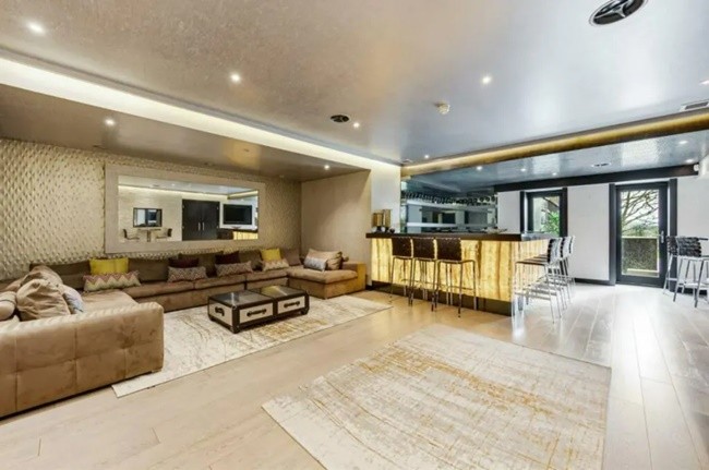 Alisson’s £4.75m home on the market - Bóng Đá