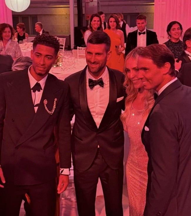 Jude Bellingham sánh vai với Tom Brady và Usain Bolt trước khi nhận giải Đột phá tại Laureus Awards - Bóng Đá