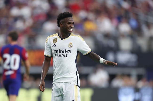 Vinicius xác nhận trở lại - Bóng Đá