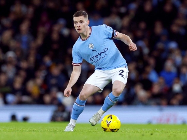 Sancho, Phillips, Torres...10 cầu thủ cần ra đi vào tháng Một - Bóng Đá