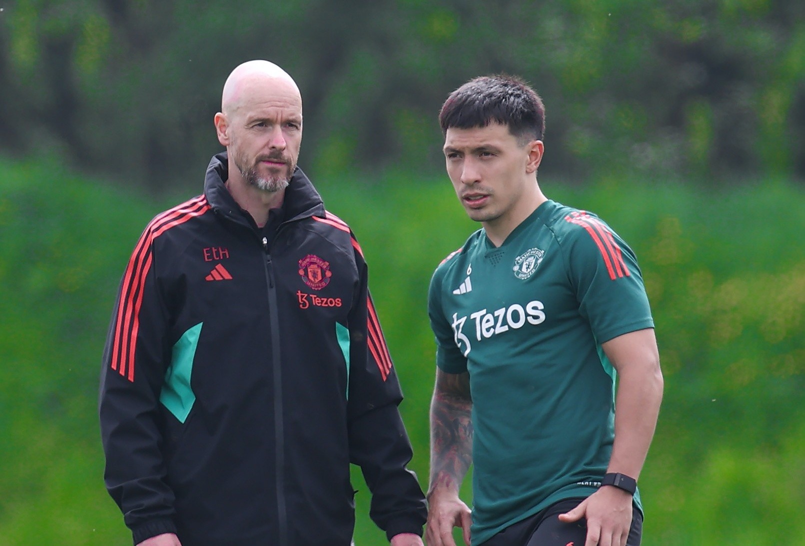 Erik ten Hag has rejected Lisandro Martinez plea to play v Arsenal, Fernandes boost and another Mount setback - Bóng Đá