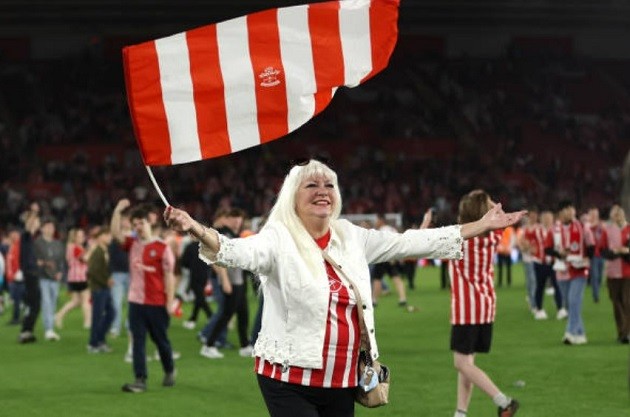 Southampton vào chung kết thăng - Bóng Đá