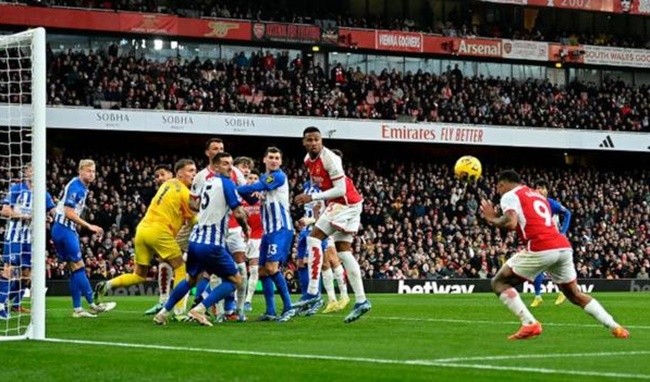 GABRIEL JESUS DELIVERS ANOTHER FINE DISPLAY VS BRIGHTON - Bóng Đá