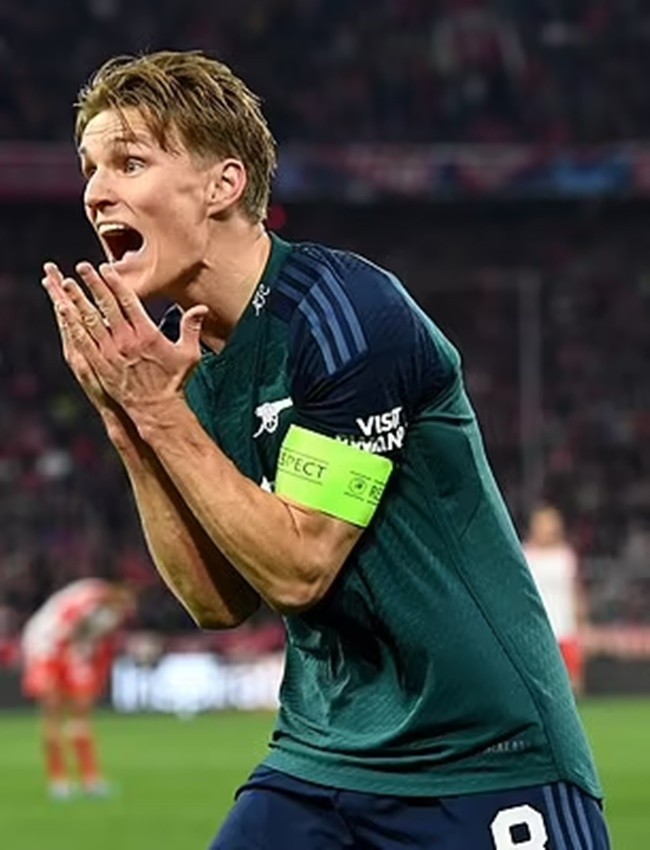 Ngả mũ trước Rodri - Bóng Đá