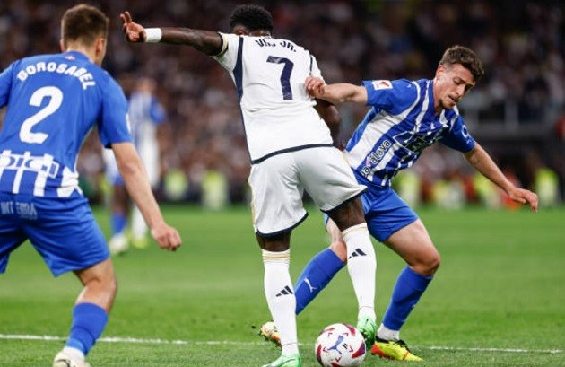 Giã Alaves 5 bàn không gỡ, Real gửi lời tuyên chiến đến Dortmund - Bóng Đá