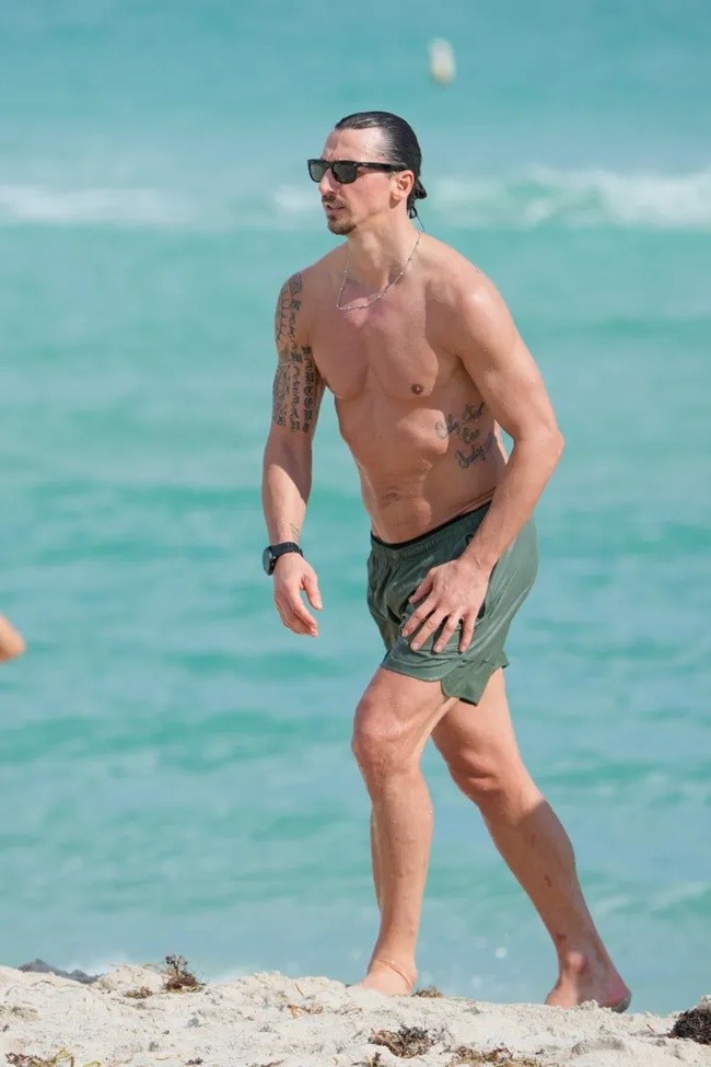 Ibra nghỉ tại Florida - Bóng Đá