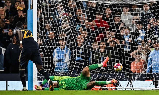 Real thắng Man City penalty - Bóng Đá