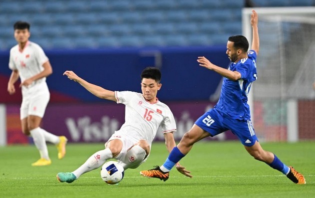 4 cầu thủ Hà Tĩnh bị bắt vì ma túy; Thêm 1 cầu thủ Malaysia bị tấn công - Bóng Đá