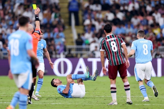 Cầu thủ Man City và Fluminense lao vào ẩu đả - Bóng Đá