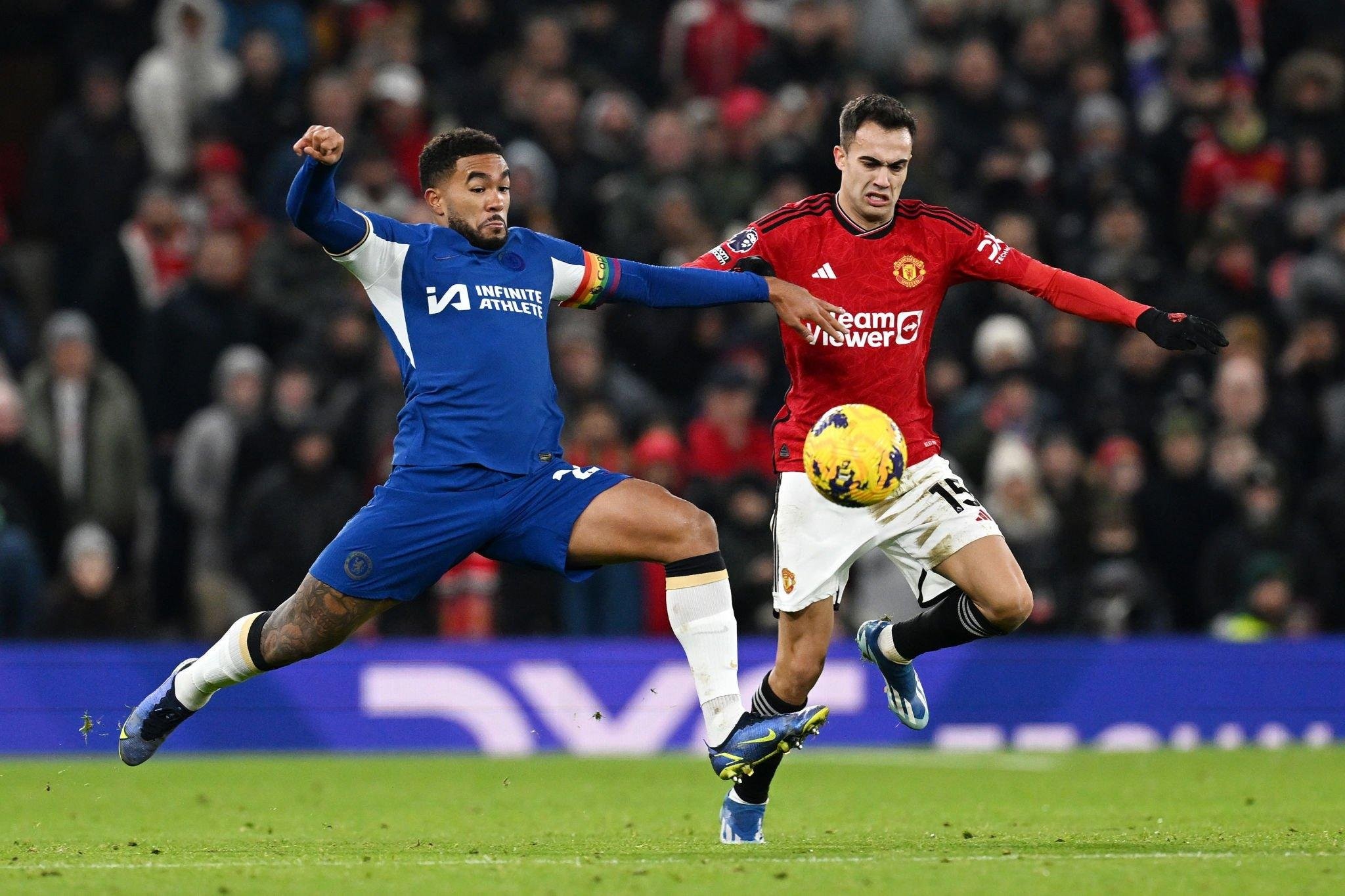 Không Maguire & Shaw, Man Utd dùng đội hình nào đấu Liverpool? - Bóng Đá
