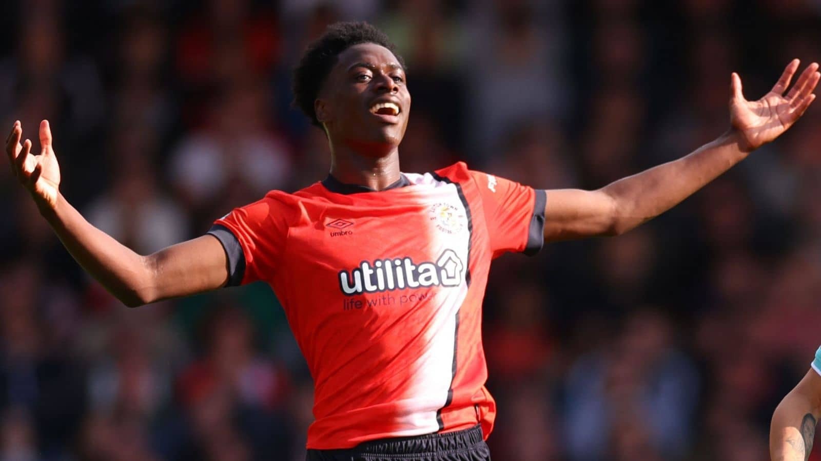 Barca gia nhập cuộc đua 