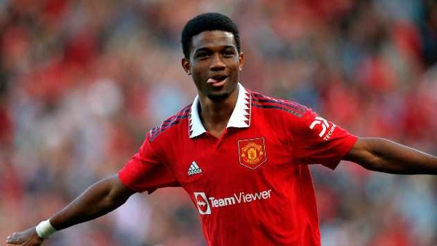 Đấu Chelsea, đã đến lúc Ten Hag sử dụng mũi đinh 3 lạ lẫm - Bóng Đá