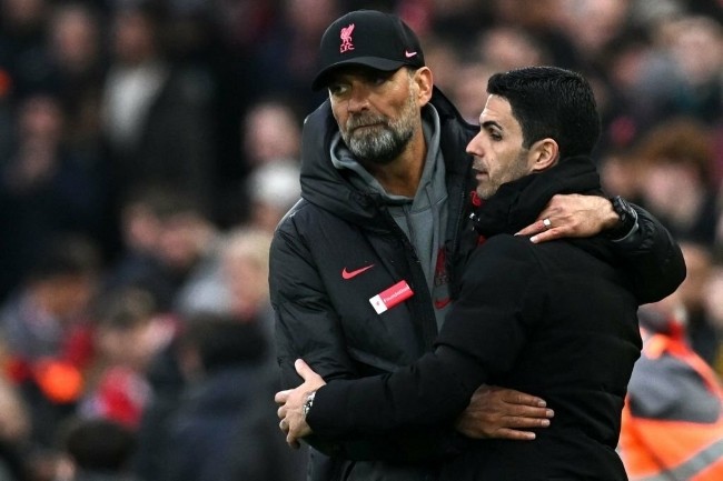HLV Klopp và Arteta bị cảnh cáo - Bóng Đá
