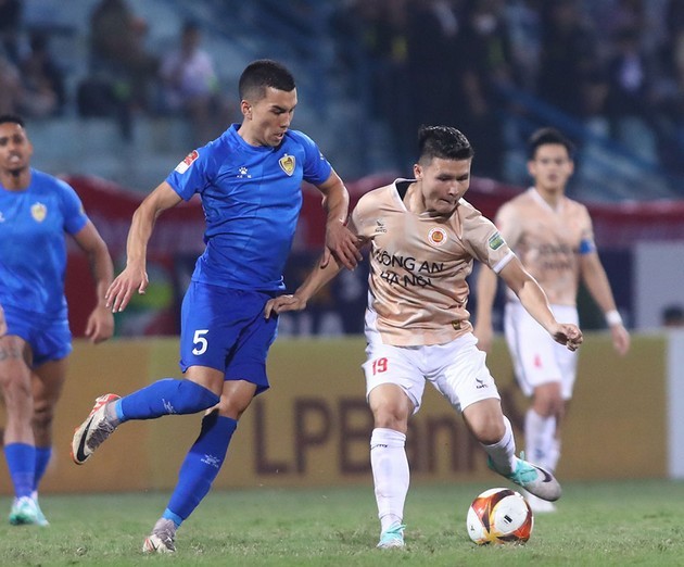 Filip Nguyễn bắn tín hiệu tới ông Troussier; Công Phượng về HAGL - Bóng Đá