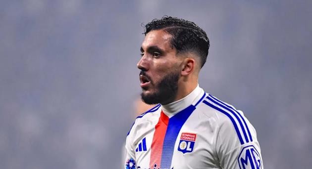 Rayan Cherki quá bùng nổ ở tuổi 21.