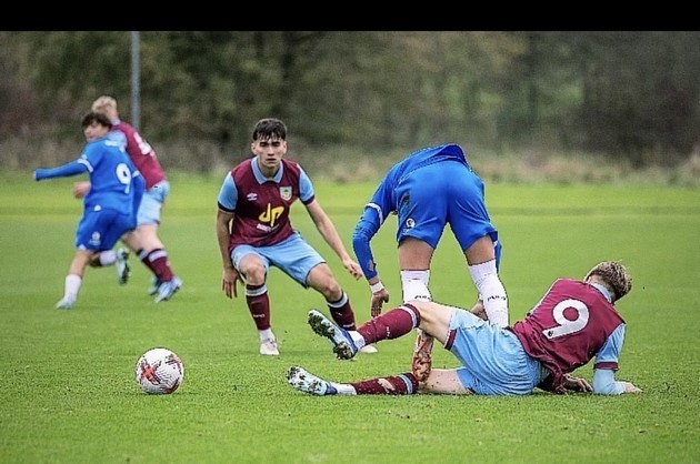 Kiatisuk có thể bị HAGL sa thải; Indo dùng 7 cầu thủ châu Âu - Bóng Đá