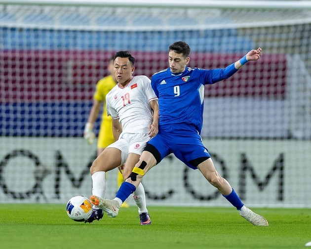 Sao U23 Việt Nam bị 'tấn công'; Đình Bắc báo tin cực xấu - Bóng Đá