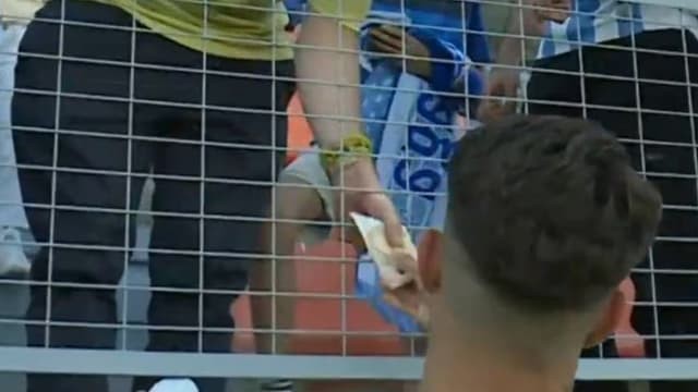 I’m not a millionaire – Ex-Real Madrid star says after selling his shirt to fan - Bóng Đá