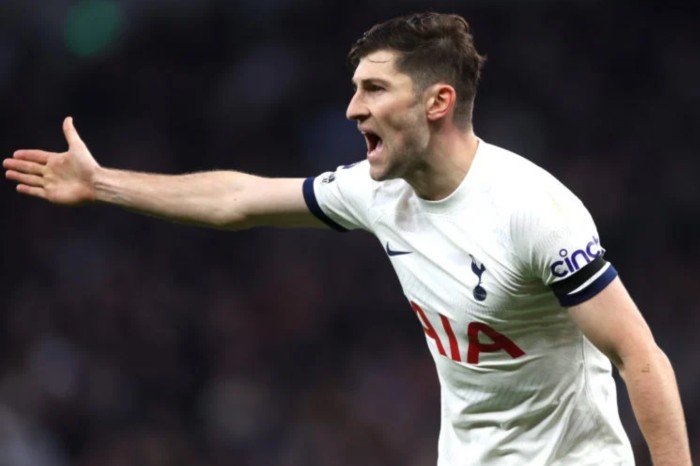 Khi Spurs khó, đã có Davies - Bóng Đá