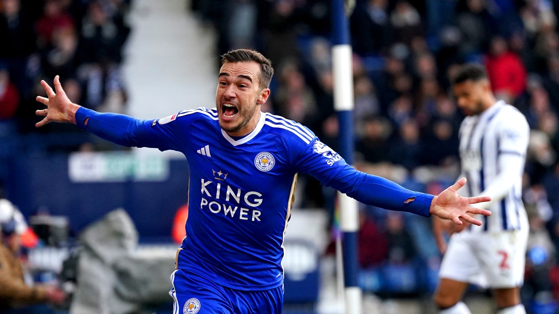 Quá đáng sợ! Leicester City cho đối thủ 'hít khói' ở Championship - Bóng Đá